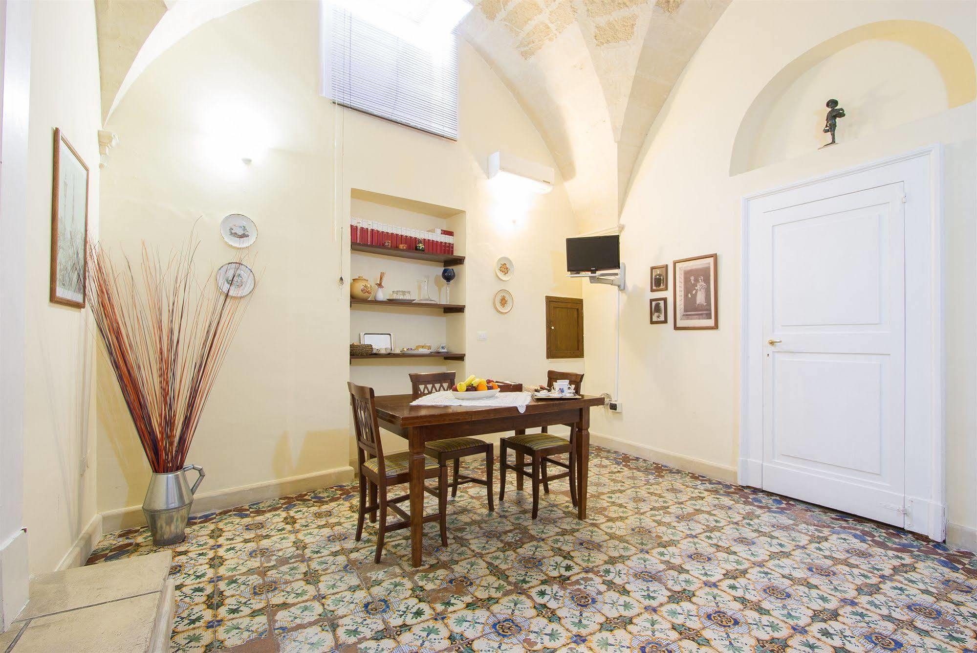 B&B Casa Li Santi Лечче Экстерьер фото