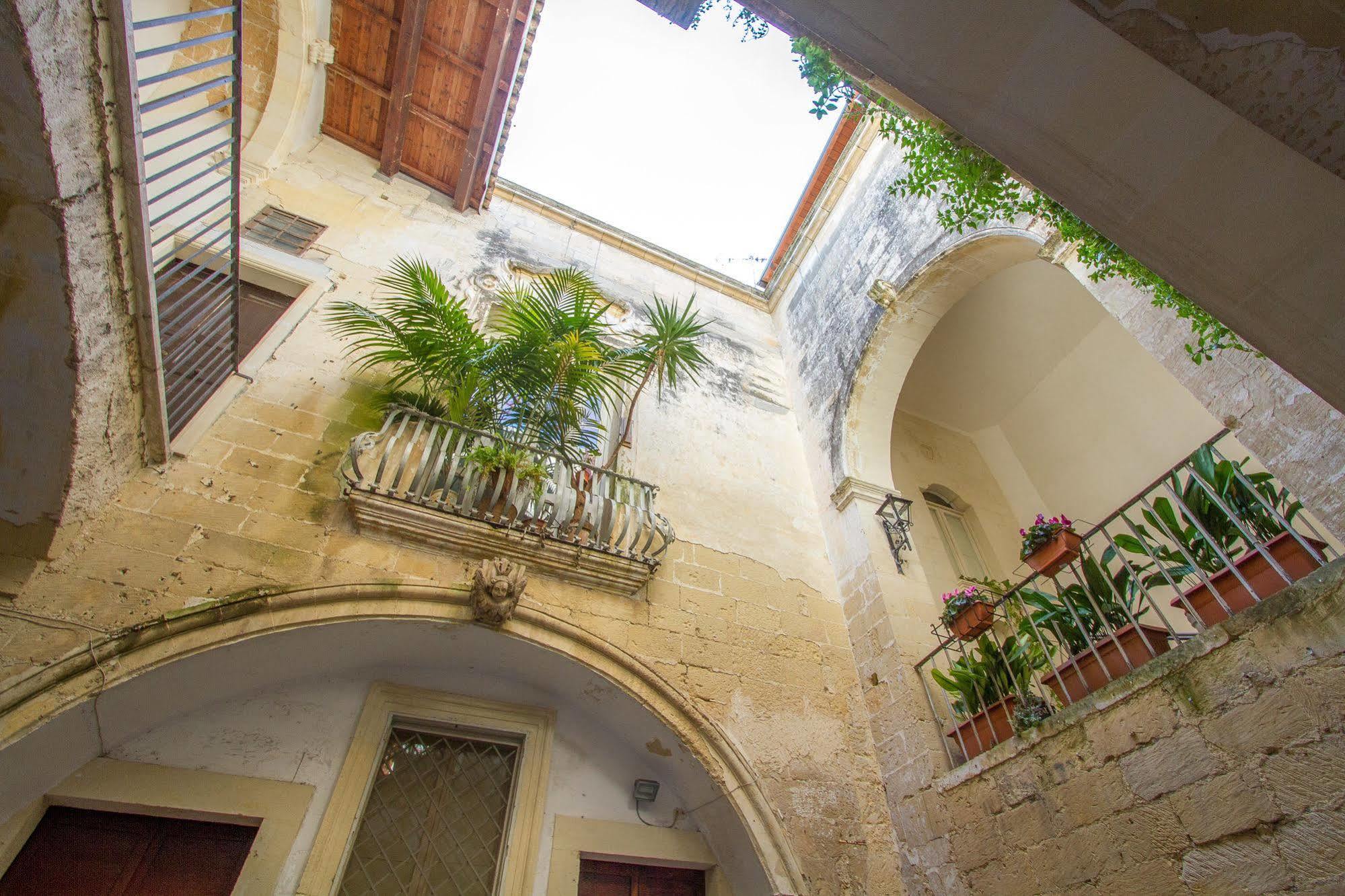 B&B Casa Li Santi Лечче Экстерьер фото